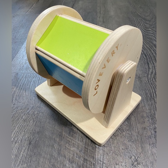 Lovevery Spinning Rainbow - Picture 1 of 2